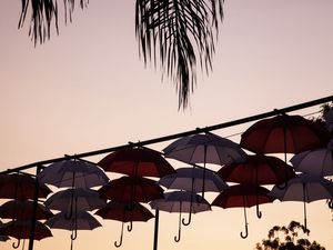 AS SOMBRINHAS E O CÉU