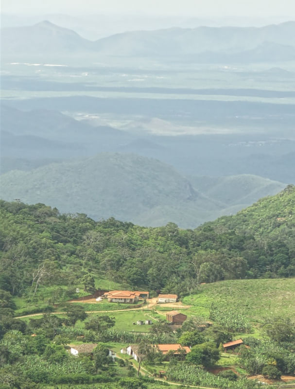 CASAS NA SERRA