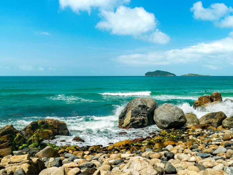 PRAIA DO SANTINHO Nº6