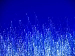 SOBRE LUZES BRANCAS E O AZUL