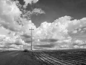 AS NUVENS NO CAMPO I