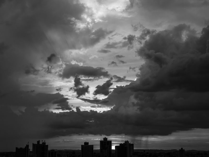 PAISAGEMS DA DAS NUVENS PRETO E BRANCO