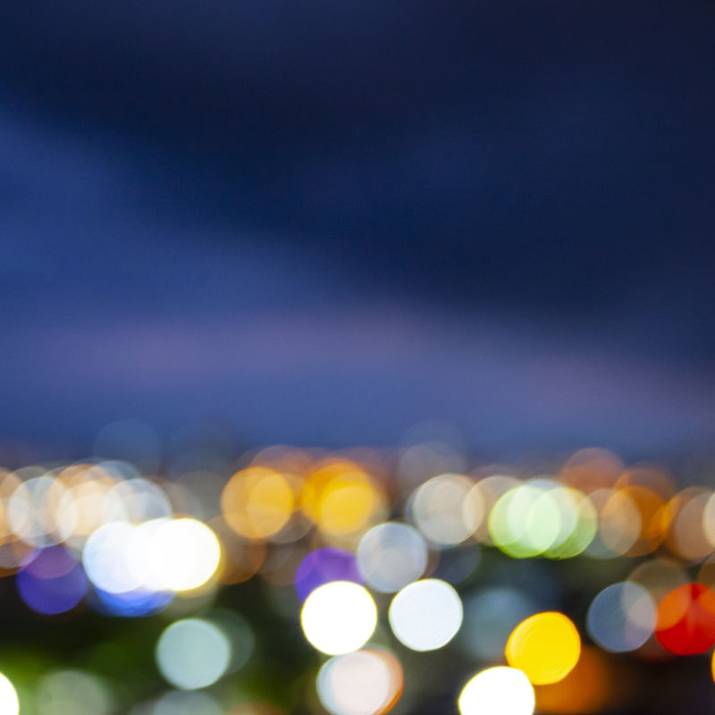 AS LUZES DA CIDADE A NOITE