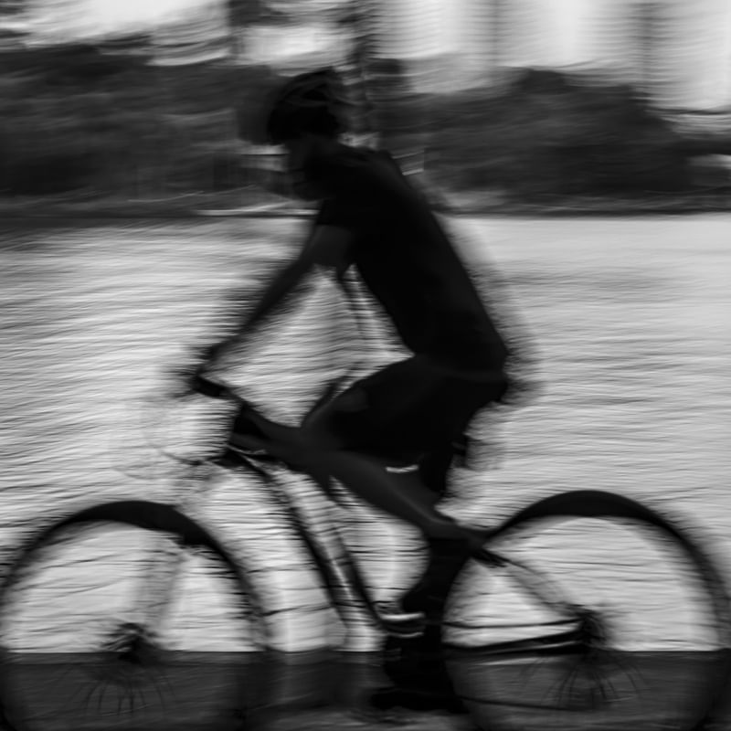 O CICLISTA EM MOVIMENTO PB