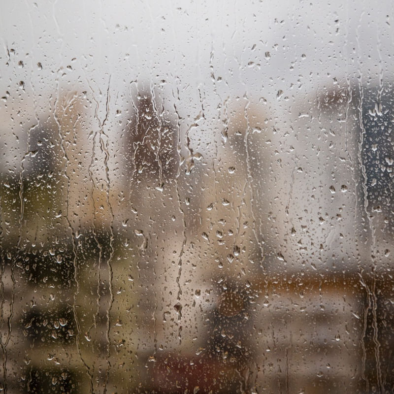 A CHUVA NA JANELA II
