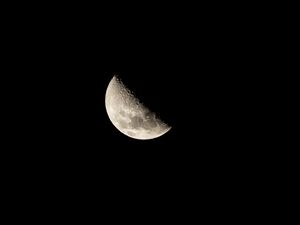 MEIA LUA