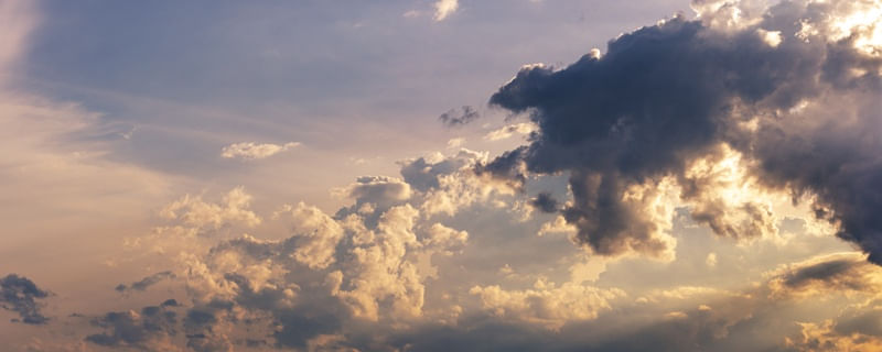 O DANÇAR DAS NUVENS