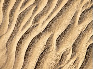 MARCAS DE VENTO NA AREIA 01