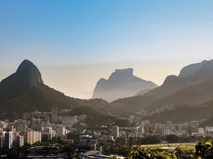 CÉU AZUL NO RIO