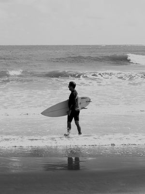 BLACK SURF