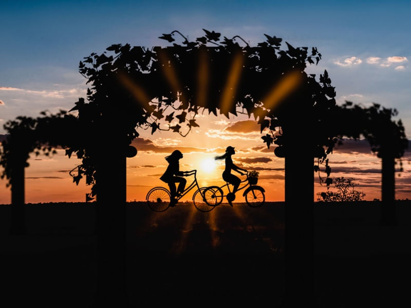 PASSEIO DE BIKE NO POR DO SOL
