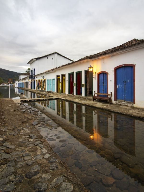 RUA EM PARATY