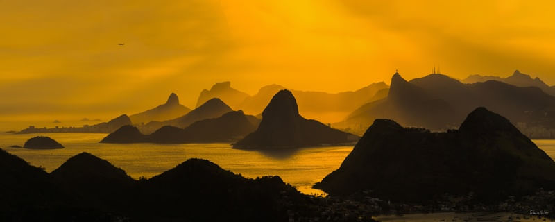 PAISAGENS CARIOCAS: O POENTE NA ESPINHA DE SUAS MONTANHAS