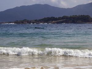 PARAÍSO NA PRAIA DA PARNAIOCA - ILHA GRANDE