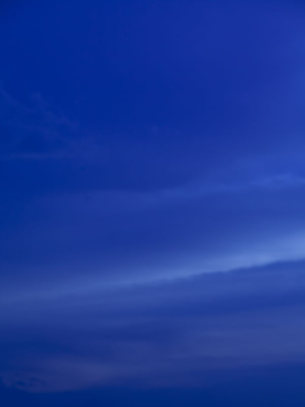 BLUE SKY ABSTRATO