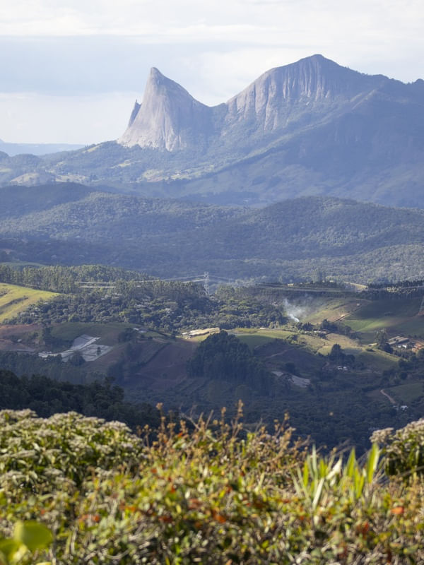 PEDRA AZUL VISTA DO PARQUE DO FORNO GRANDE - ES