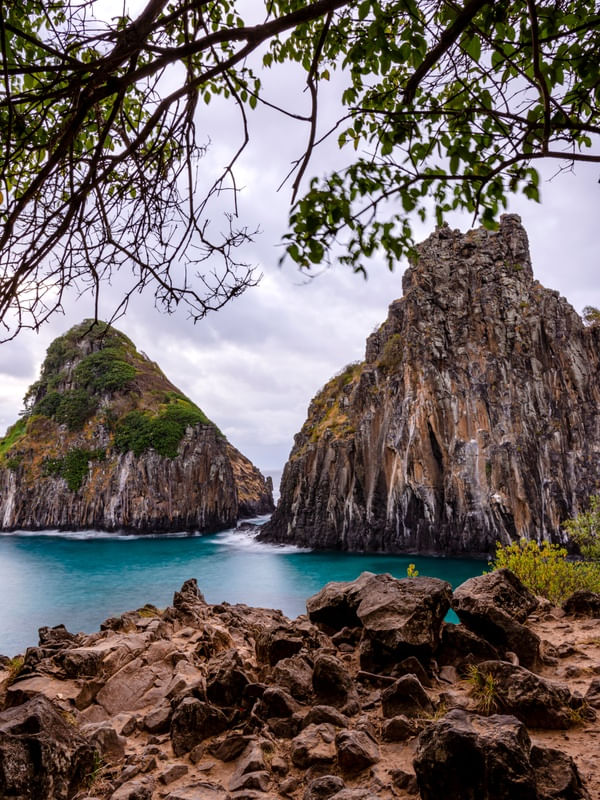 ROCHAS DE NORONHA
