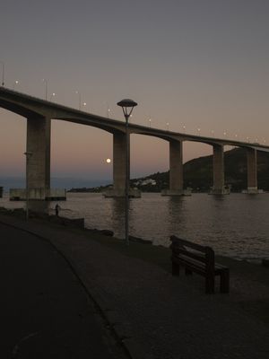 LUA CHEIA NA TERCEIRA PONTE