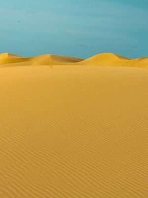 ONDAS DE AREIA NOS LENÇÓIS MARANHENSES