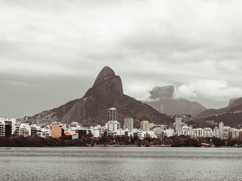 BELA LAGOA CINZA