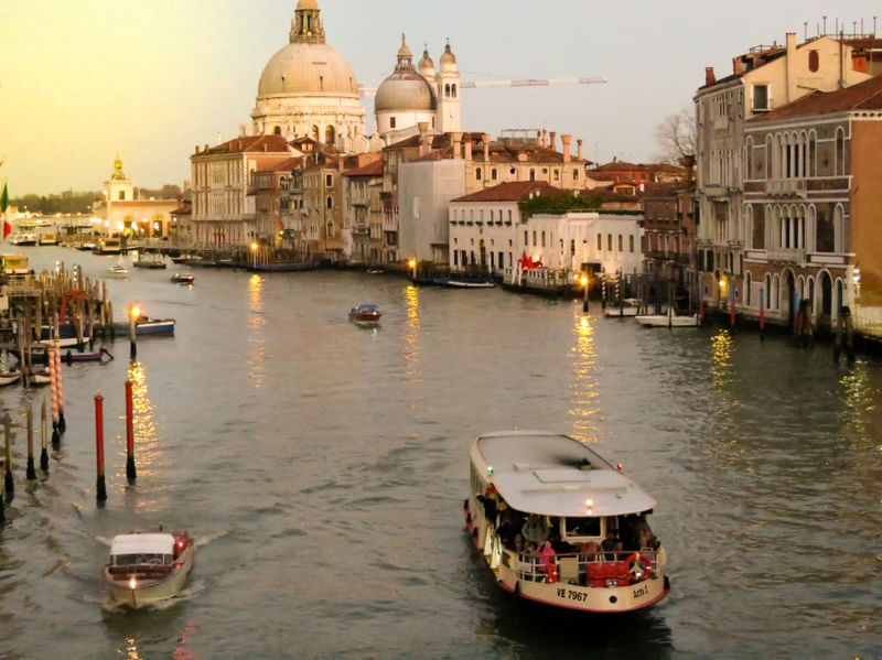 VENEZA3424