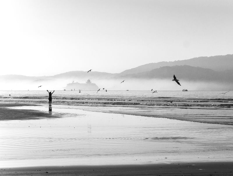 NASCER DO SOL NA PRAIA DE SANTOS