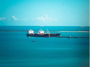 NAVIO EM FORTALEZA