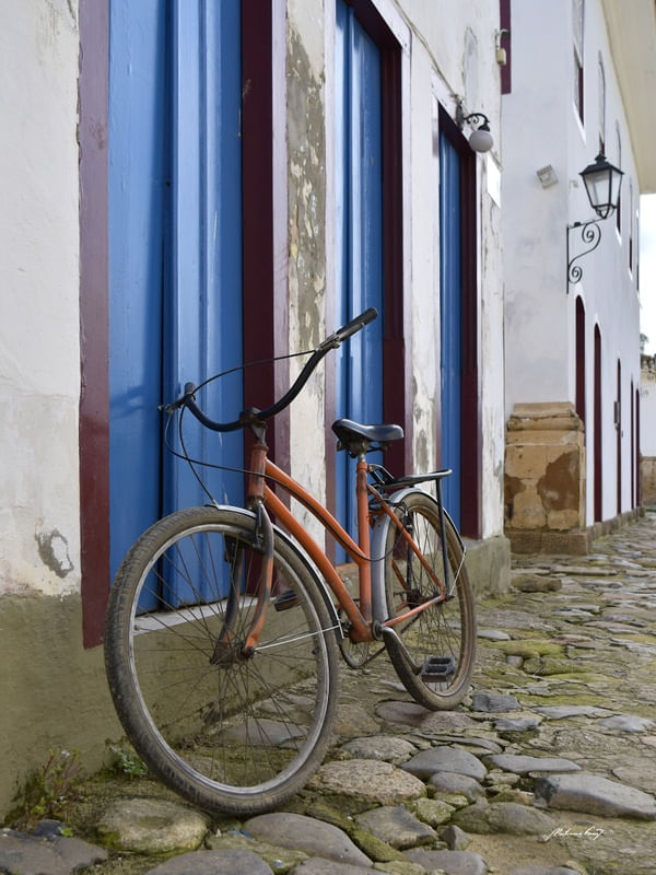 BIKE EM PARATY - II