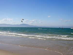 KITESURF NA PRAIA DE JURERÊ EM FLORIANÓPOLIS