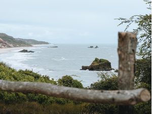 UMA MOLDURA PARA O OCEANO