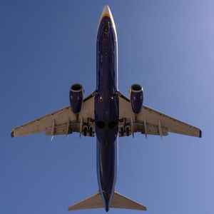 AVIAO03