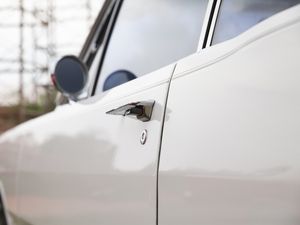 DETALHE AUTOMOVEL ANTIGO