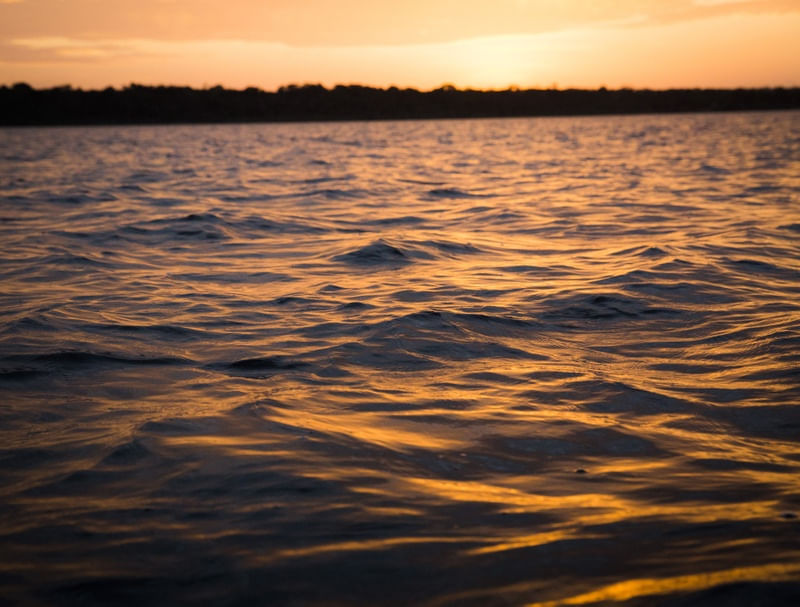 RIO NEGRO NO POR DO SOL