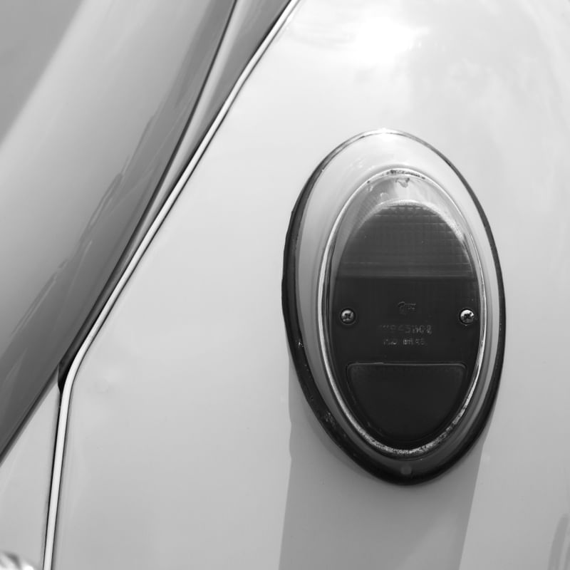 DETALHE VOLKS - FAROL
