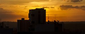 PÔR-DO-SOL EM RECIFE I