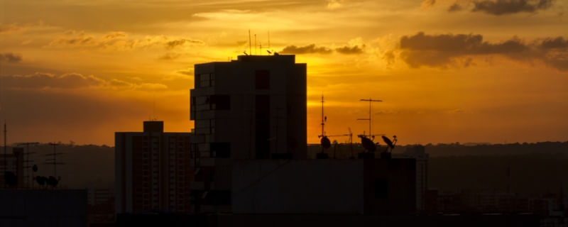 PÔR-DO-SOL EM RECIFE I