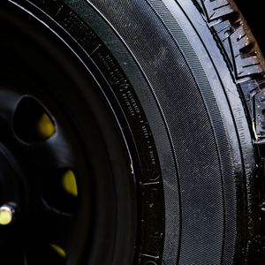 DETALHE PNEU I