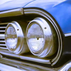 CLOSE FAROL