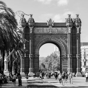 O ARCO DO TRIUNFO EM BARCELONA