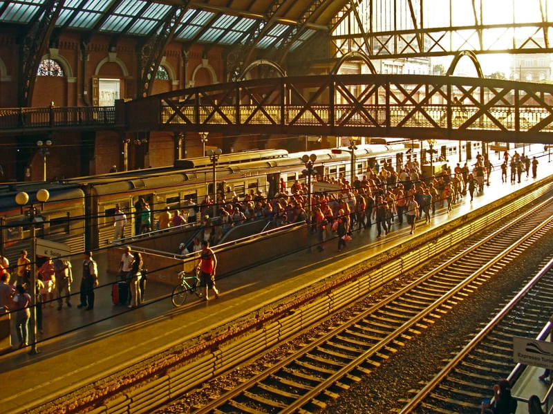 LUZ NA ESTAÇÃO