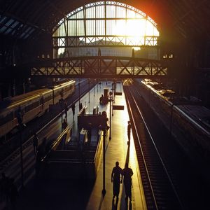 TARDE NA ESTAÇÃO