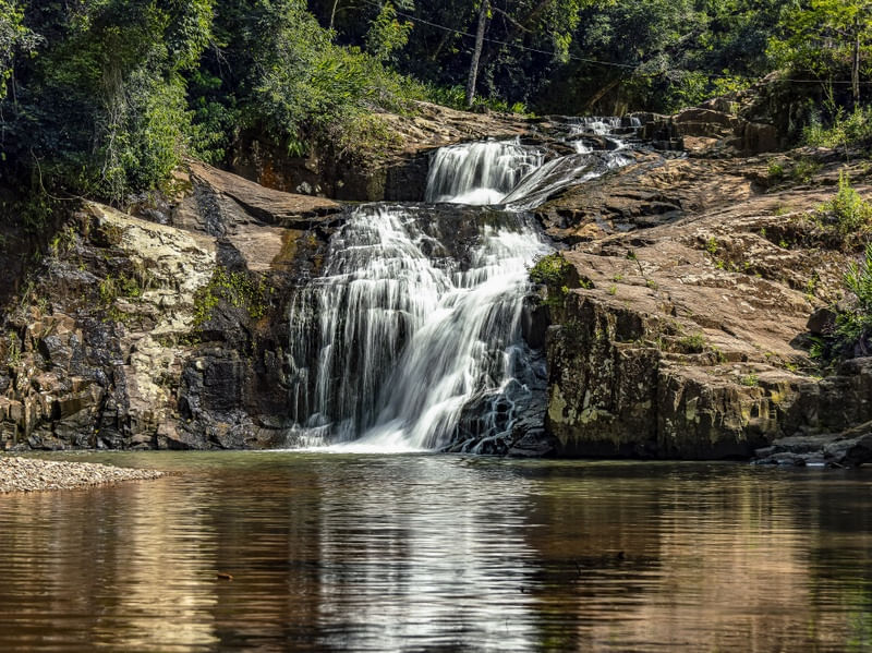 CASCATA SOLITÁRIA 1