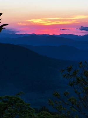 HORIZONTE DE MONTANHAS 00