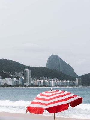 O GUARDA SOL DE COPA