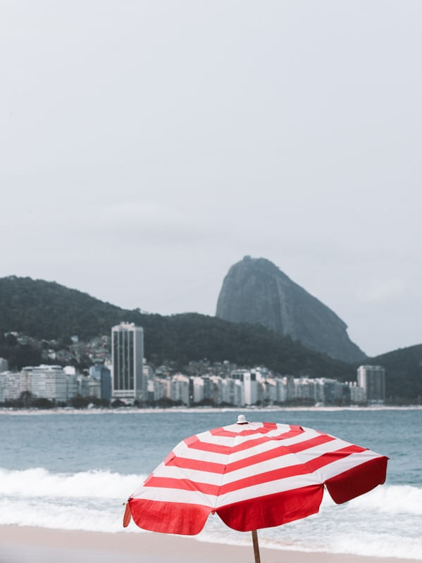 O GUARDA SOL DE COPA