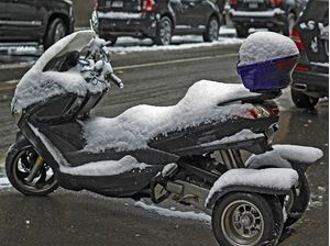 TRICICLO NA NEVE