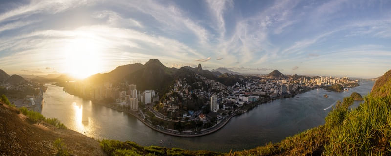 VITÓRIA - VISTA DA PEDRA DO PENEDO