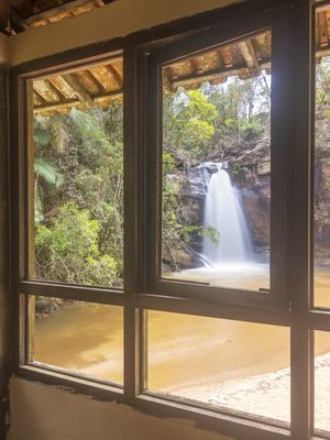 JANELA PARA A CACHOEIRA - CAPIXABA