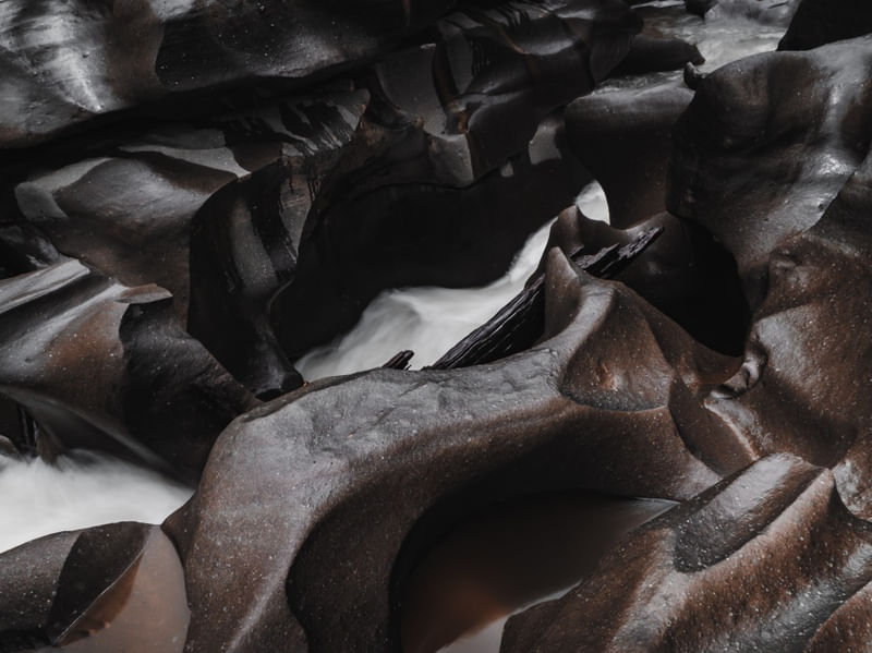 BROWN ROCKS