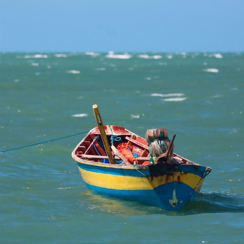 BARCO AZUL, AMARELO E VERMELHO
